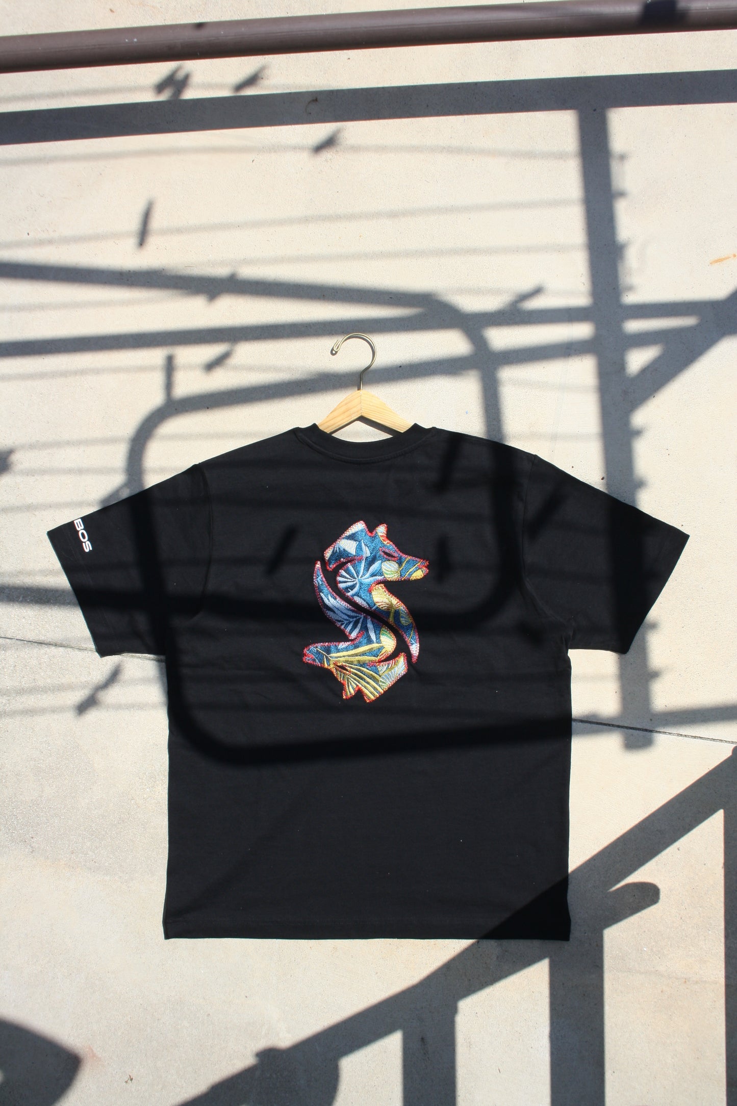 T-Shirt Thriving
